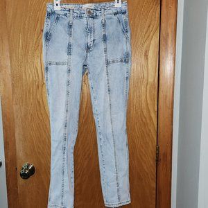 Universal Thread Jeans